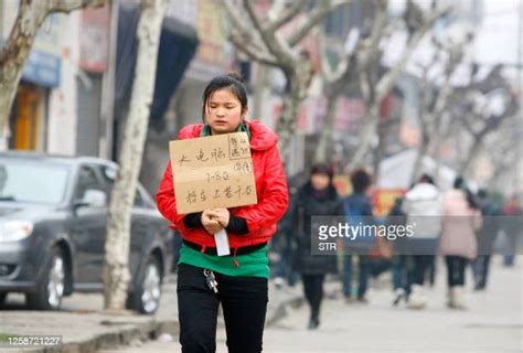 360 China Child Labour Stock Photos, High-Res Pictures, and Images - Getty Images