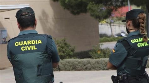 Doce Detenidos En Granada En La Operación Contra La Estafa Del Hijo En Apuros