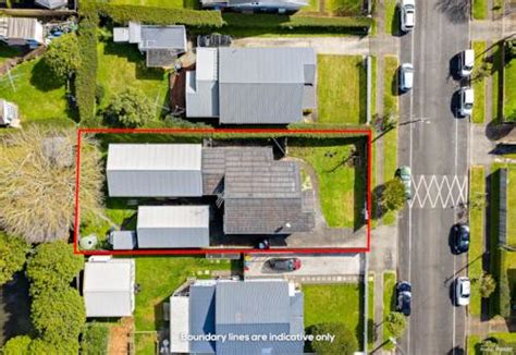 Auckland City Houses And Sections For Sale Barfoot And Thompson