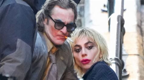 Coringa Lady Gaga E Joaquin Phoenix Aparecem Dan Ando E Fumando Em