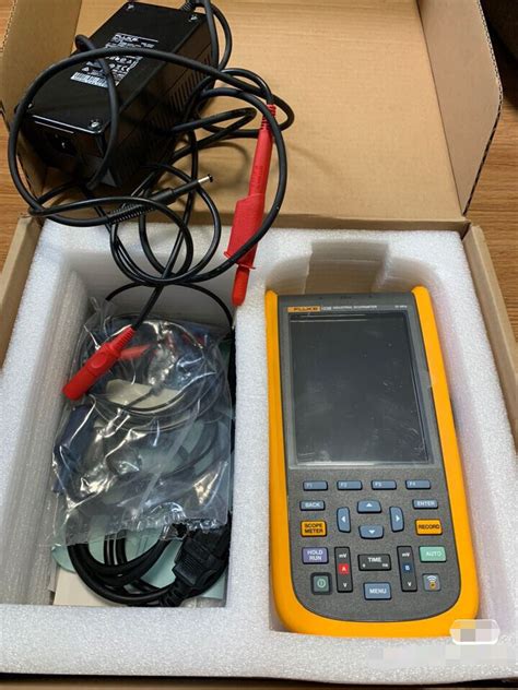 Fluke 123B 20MHz Industrial Scopemeter Handheld Oscilloscope YB EBay