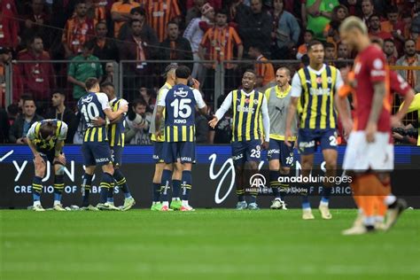 Fenerbah E Deplasmanda Galatasaray Ma Lup Etti