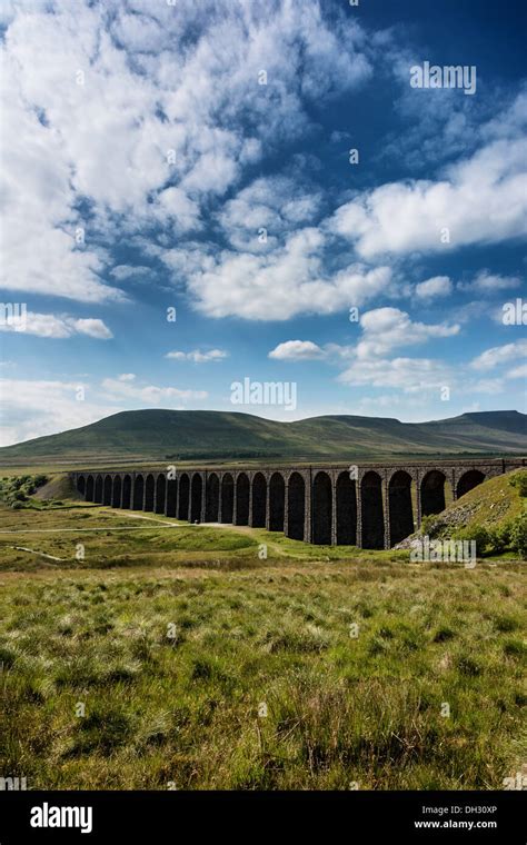 Ribblehead Viaduct Hi Res Stock Photography And Images Alamy