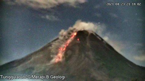 Dalam Jam Gunung Merapi Terpantau Luncurkan Kali Awan Panas