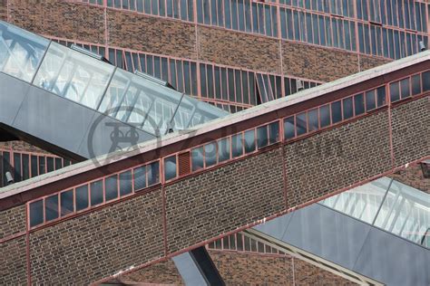 Bandbrücken und Rolltreppe an der Kohlenwäsche ID 1530 Zollverein