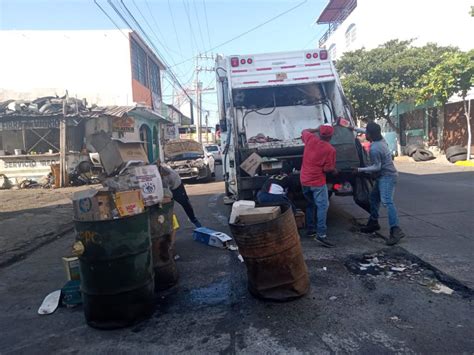 Recogen M S De Mil Toneladas De Basura En Puente Vacacional En Acapulco