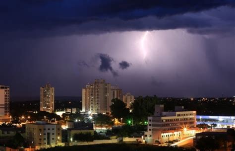 Cptec Emite Alerta De Tempestade Granizo E Vendaval Para Cuiab E Mais