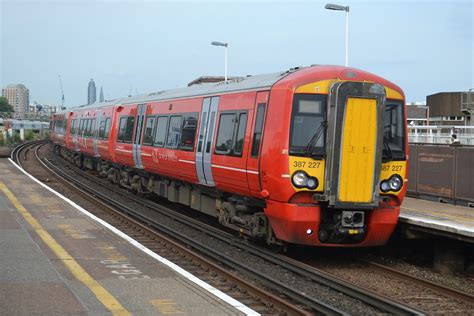 Gatwick Express Class 387 2 387227 Clapham Junction Flickr