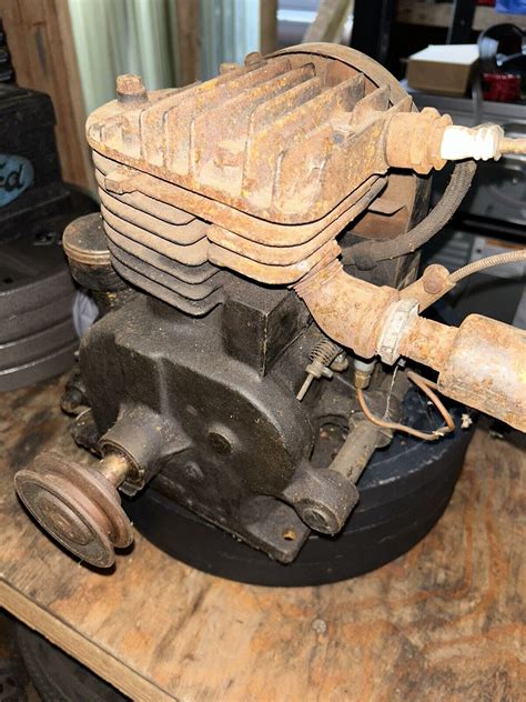 Briggs And Stratton Model Y Engine Prewar Gas Go Kart Mower Kick