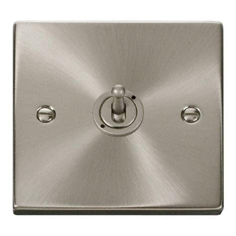 Click Deco Victorian Satin Chrome 1 Gang 2 Way 10ax Toggle Switch With