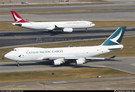 B Lif Cathay Pacific Boeing Erf Photo By Luo Chun Hui Id