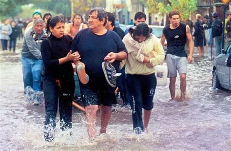 A 20 años de la inundación en Santa Fe la memoria y el pedido de