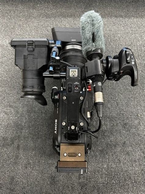 Sony Pxw Fs7m2 4k Xdcam Super 35 Camcorder With 18 110mm Zoom Lens