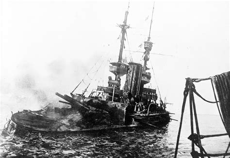 File:HMS Irresistible abandoned 18 March 1915.jpg - Wikipedia, the free ...