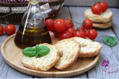 Friselle La Ricetta Perfetta Per Prepararle In Casa Cibo Che Passione