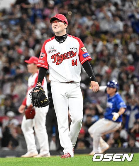 모두가 기다리는 김도영 30 30 양현종 탈삼진 신기록과 겹쳤다15일 고척돔에서 역사가 만들어질까