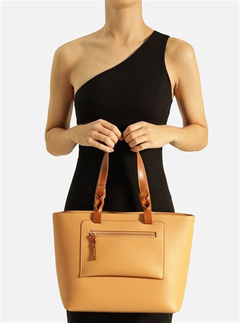 Bolsa Shopping Nude Babi Grande Bolso Arezzo