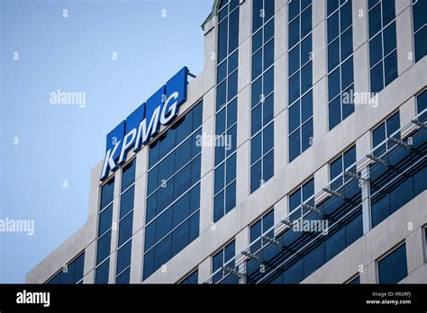 Kpmg headquarters hi-res stock photography and images - Alamy