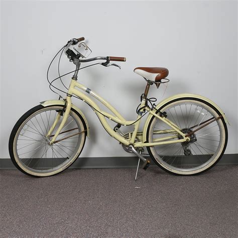 Trek Calypso Beach Cruiser Bicycle In Pale Yellow Ebth