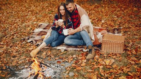 Recharge and Relax: The Magic of Rechargeable Heated Blankets - Boreal ...