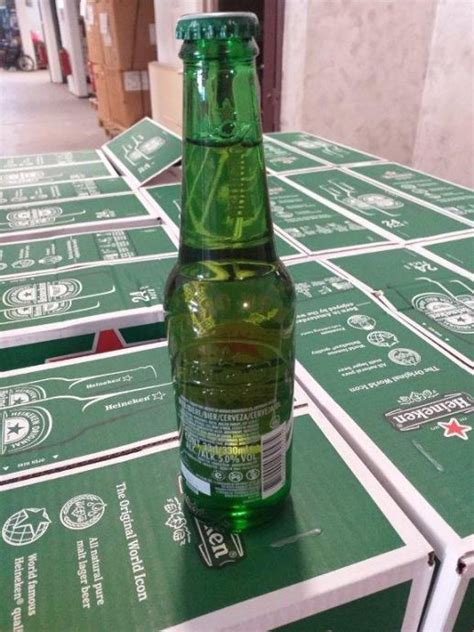 Svetlo Pivo HEINEKEN V Steklenicah Vabilo K Dajanju Pisnih Ponudb MB