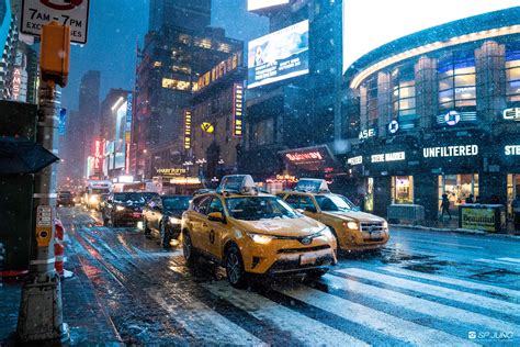 Snowy night @ Time Square, NYC. 2018. : r/nycpics