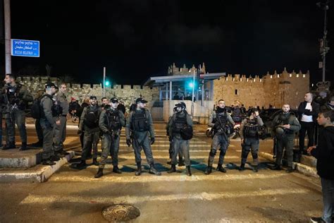 Pasukan Israel Tutup Semua Pintu Masjid Al Aqsa Anadolu Ajans