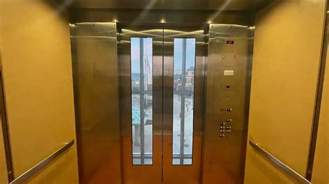 Schindler A Ht Vr Hydraulic Scenic Elevator Carolina Place