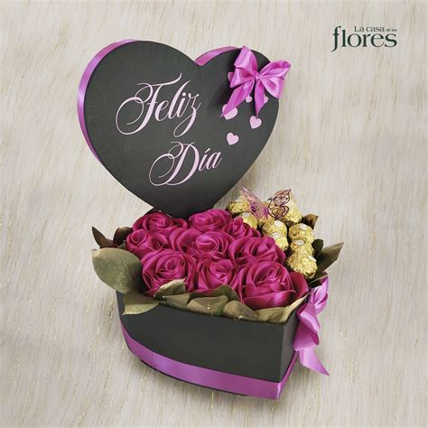 Caja Personalizada En Forma De Corazon Con Rosas Eternas Fucsia Y