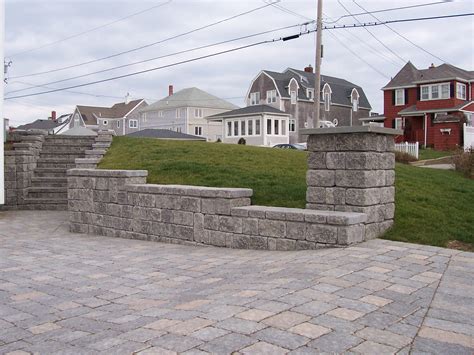 Retaining Wall Cambridge Belmont Ma Premier Pavers And Hardscape Co