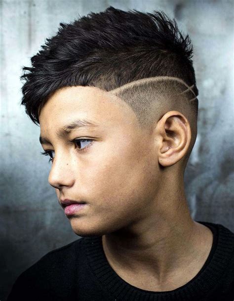 20+ Excellent School Haircuts for Boys + Styling Tips