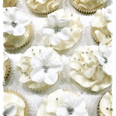 Vanilla cupcakes | Vanilla cupcakes, Cupcakes, Vanilla