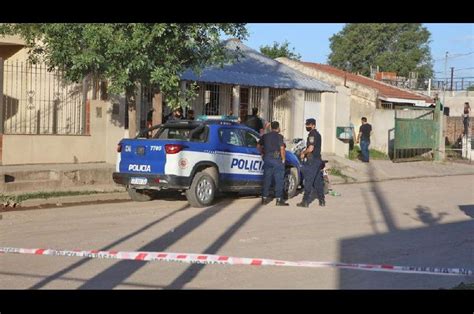 Hallan a una mujer de 76 años asesinada en su casa y creen que la