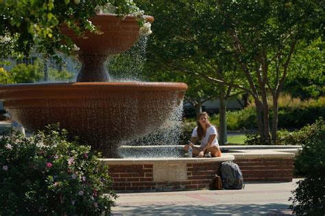 Fall semester is in full swing on the Ole Miss campus! Photo by UM ...