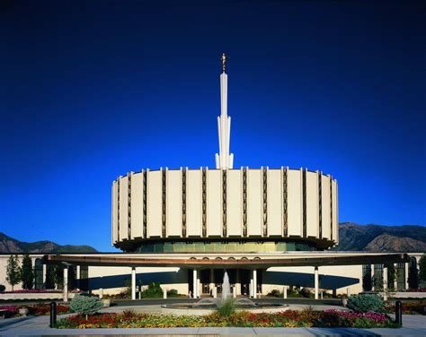 Ogden,+Utah+temple.jpg (image)