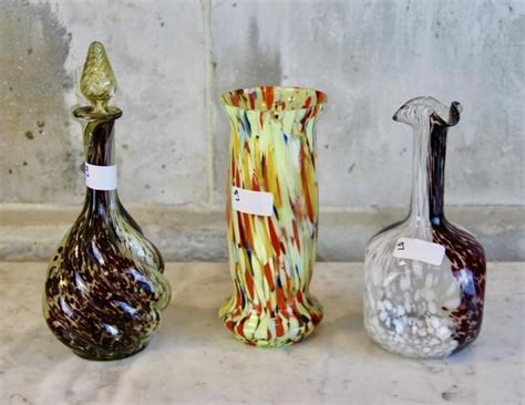 Clichy Vases Ou Carafes En Verre Mouchet Ou Multicolore Brun