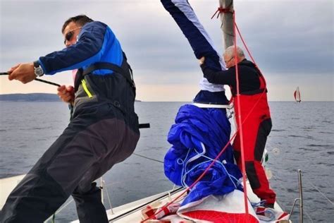 Manoeuvre à la voile Toute l actualités sur Bateaux