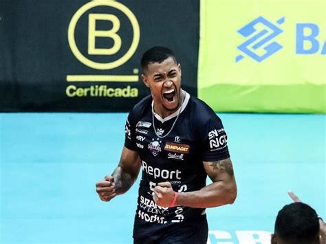 Suzano Vôlei renova Guilherme Sabino por mais uma temporada