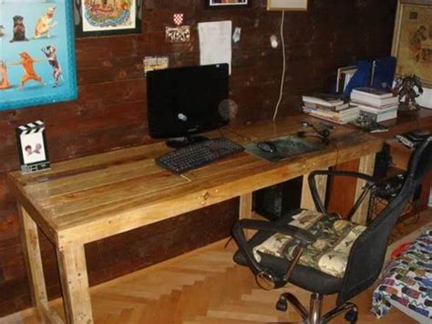 Diy Pallet Computer Desk Pallets