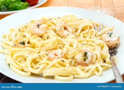 King Prawn Alfredo Linguini Pasta Stock Image Image Of Cuisine