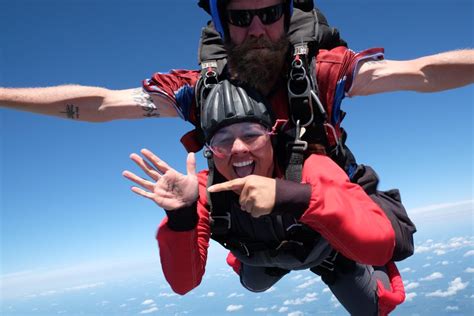 Tandem Skydiving in NC | Skydive Carolina