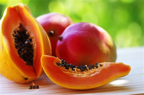 4 Tropical Fruits That Are Rightfully Winning in Health Trends