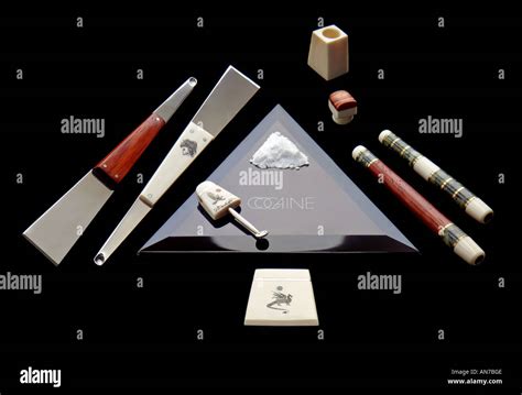 COCAINE and PARAPHERNALIA Stock Photo - Alamy