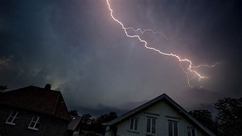 Ta Je Ovo Nadam Se Da Nema Mrtvih Kataklizmi Ne Scene Nevremena U