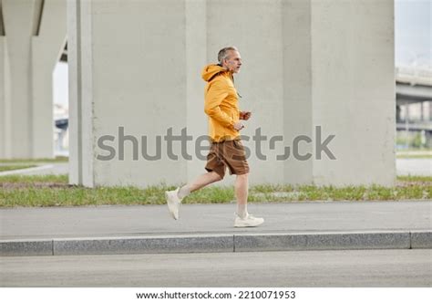 11,879 Workout Running Side View Images, Stock Photos & Vectors | Shutterstock