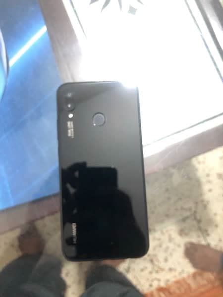 Huawei P20 Lite Mobile Phones 1084267953