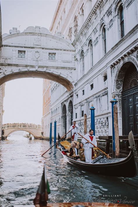 Why choosing the majestic wedding gondola in Venice is the right decision