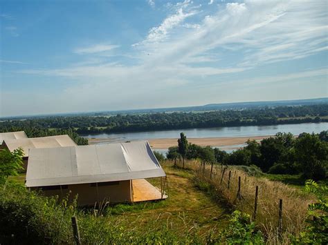 Camping Saumur Vakantie In De Loire Huttopia Saumur Camping Loire