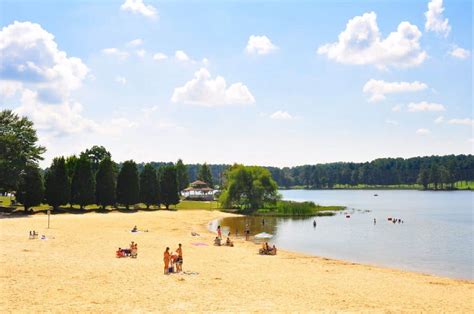 This Gorgeous Public Beach Is Only An Hour's Drive Away From Atlanta ...