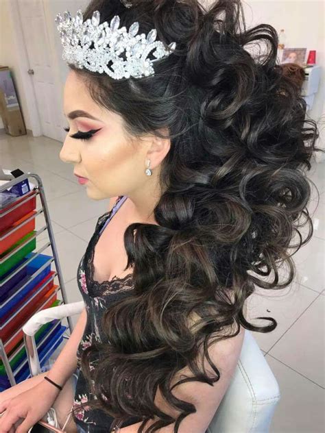 Pin By Sarina Gak On Peinado Quinceanera Hairstyles Hair Styles Hair